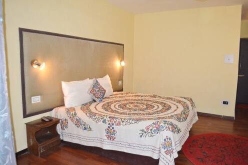 Paris Residency, Katra 5